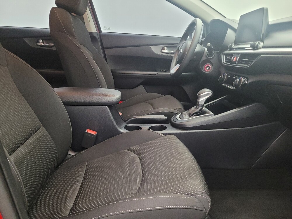 2019 Kia Forte in Lakeland, FL 33815 - 18085265 21