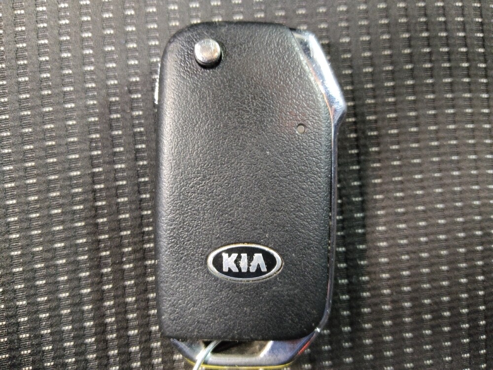 2019 Kia Forte in Lakeland, FL 33815 - 18085265 32
