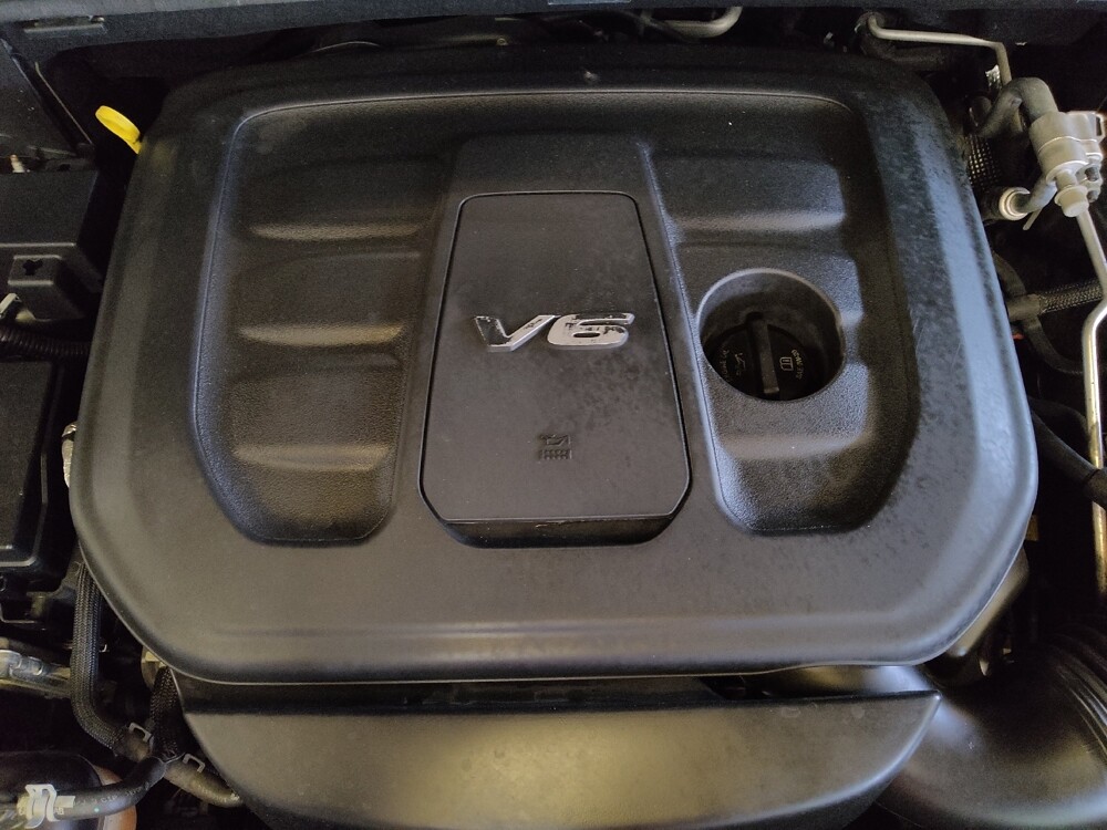 2016 Jeep Grand Cherokee in Jacksonville, FL 32210 - 18085285 30