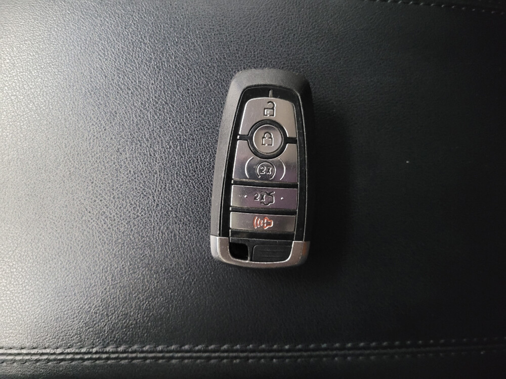 2018 Ford Edge in Pelham, AL 35124 - 18085299 32