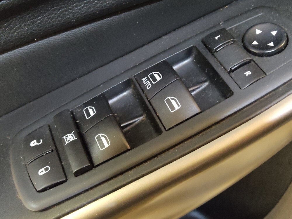 2020 Jeep Cherokee in Raleigh, NC 27604 - 18085308 27