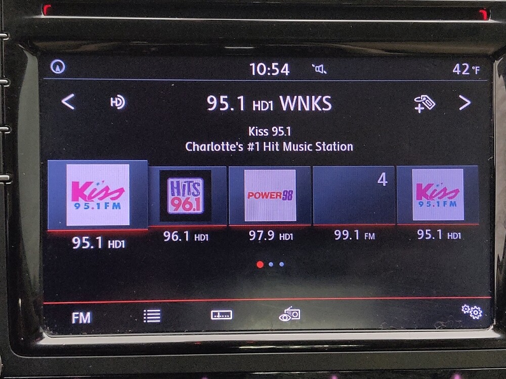 2018 Volkswagen Passat in Raleigh, NC 27604 - 18085310 25