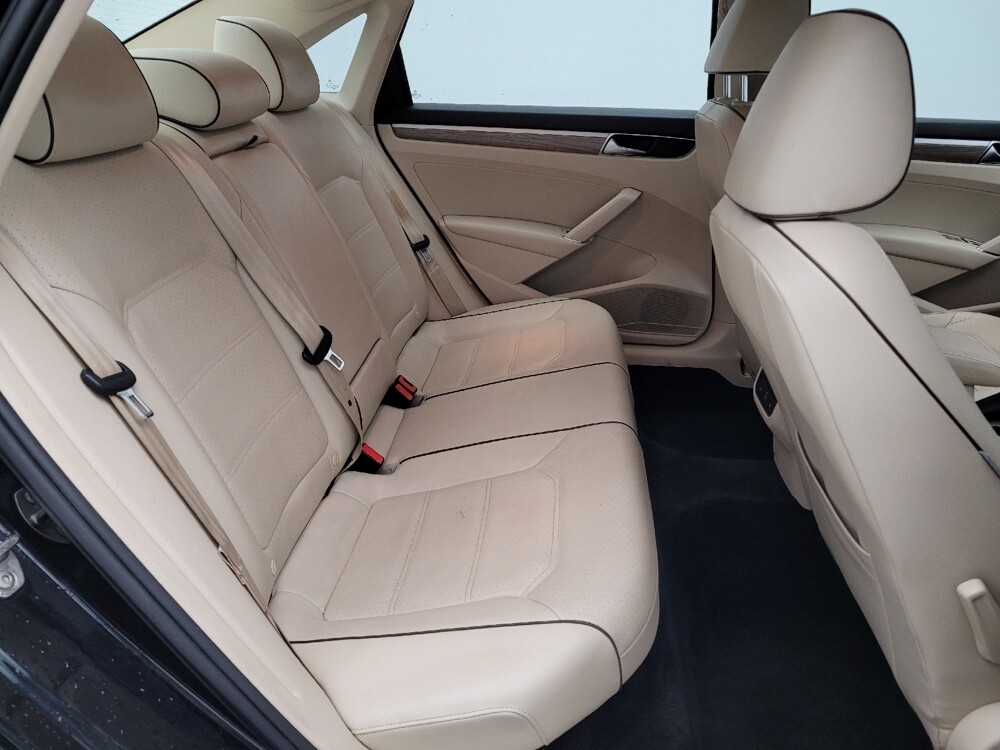 2018 Volkswagen Passat in Raleigh, NC 27604 - 18085310 19