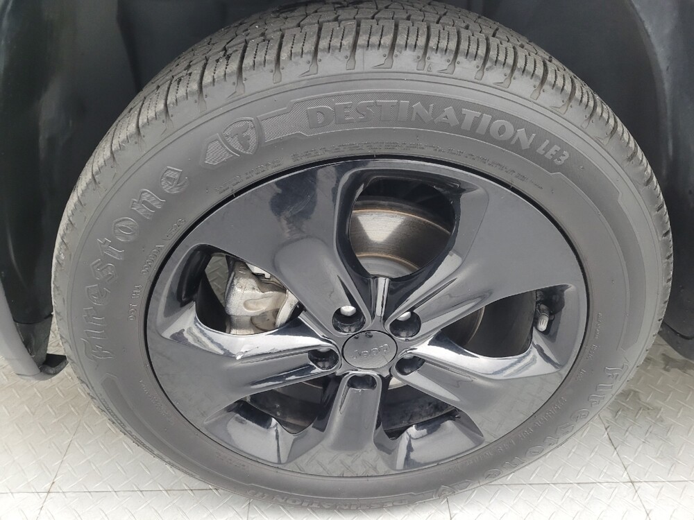 2018 Jeep Compass in Columbia, SC 29210 - 18085313 31