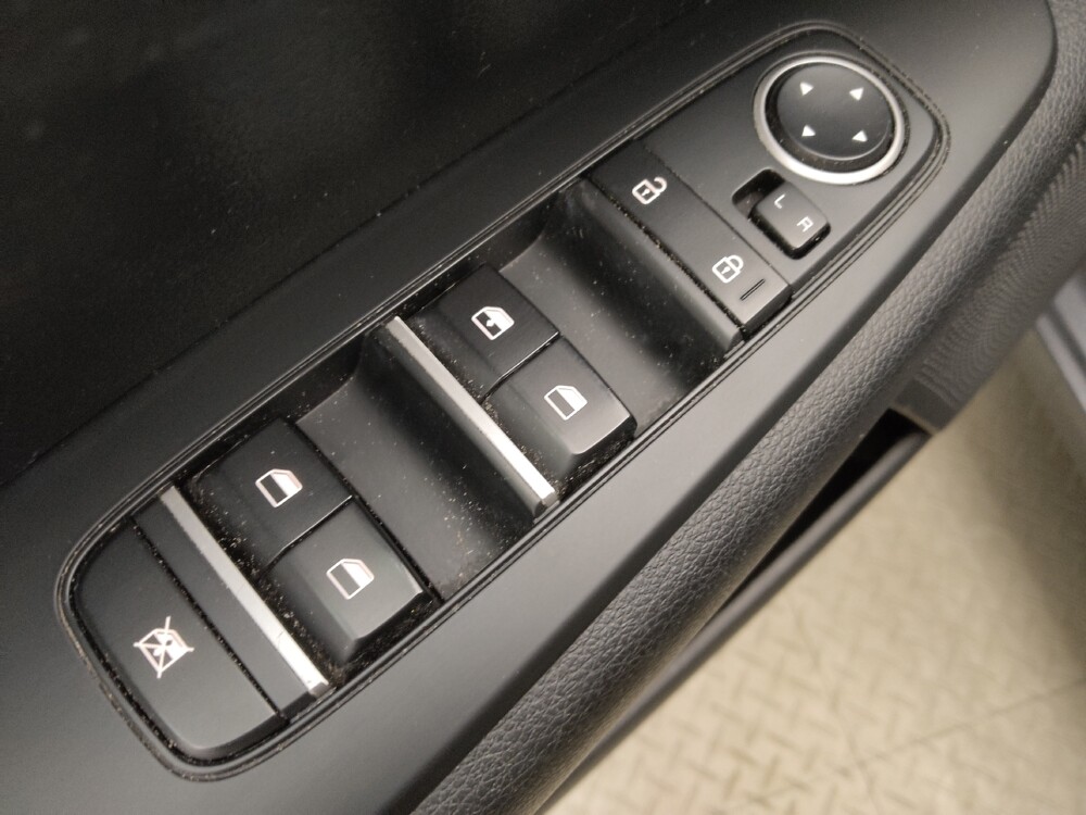 2019 Kia Forte in Lakewood, CO 80215 - 18085322 27