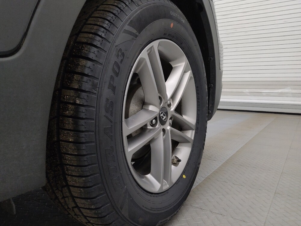 2017 Hyundai Santa Fe in Lakewood, CO 80215 - 18085324 31