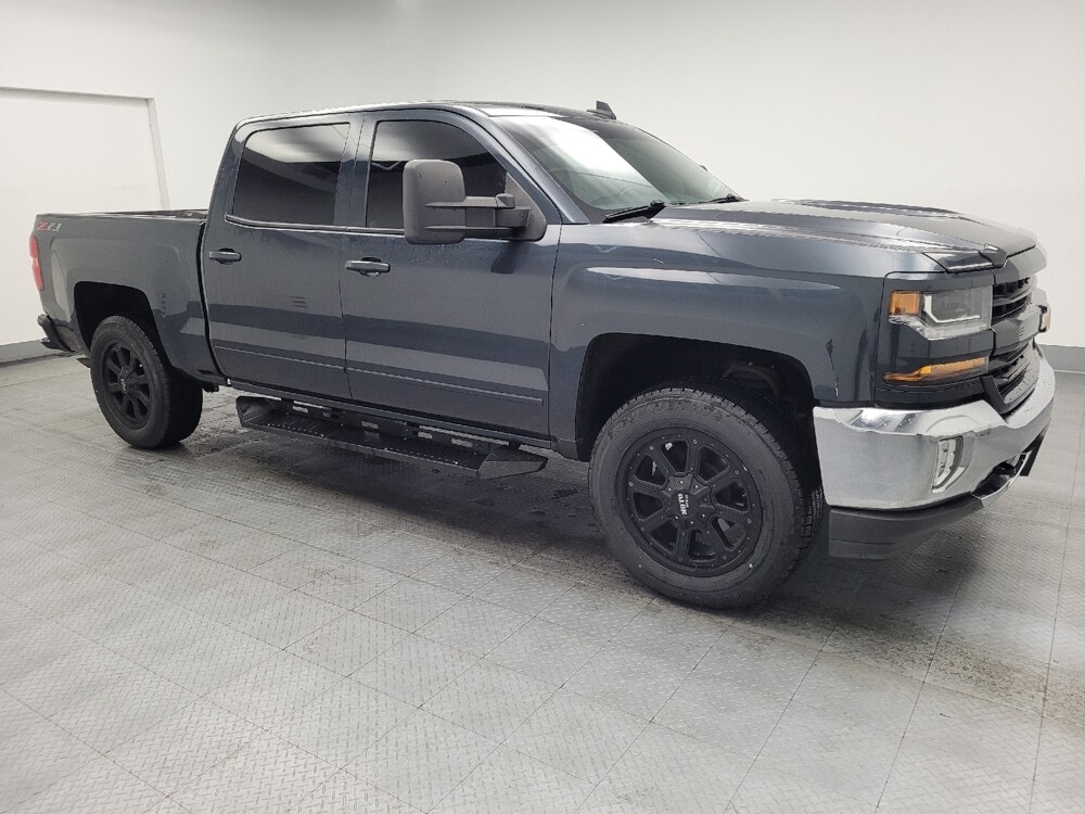 2018 Chevrolet Silverado 1500 in St. Louis, MO 63125 - 18085325 11