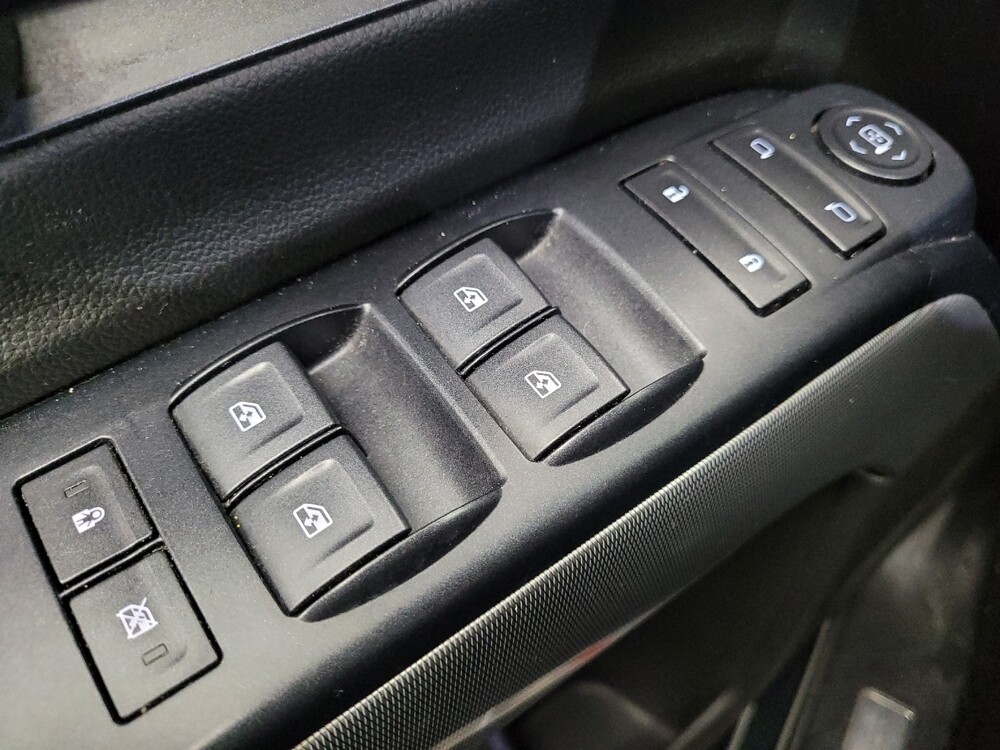 2018 Chevrolet Silverado 1500 in St. Louis, MO 63125 - 18085325 27