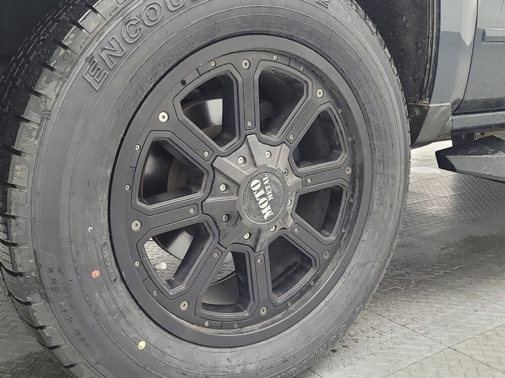 2018 Chevrolet Silverado 1500 in St. Louis, MO 63125 - 18085325 31