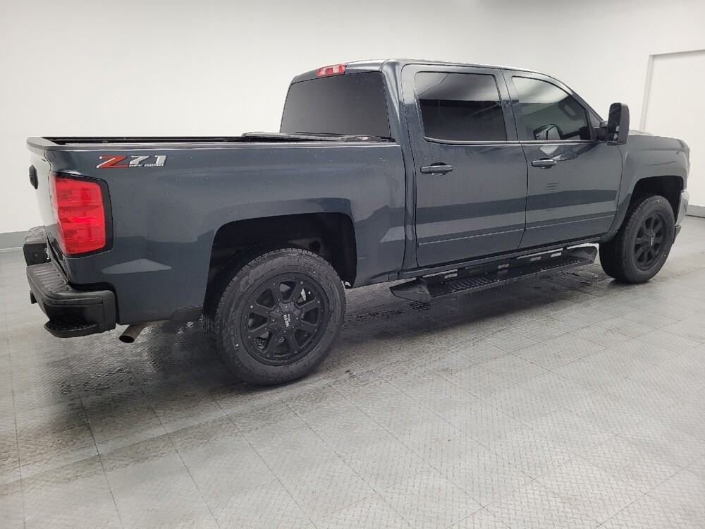 2018 Chevrolet Silverado 1500 in St. Louis, MO 63125 - 18085325 10