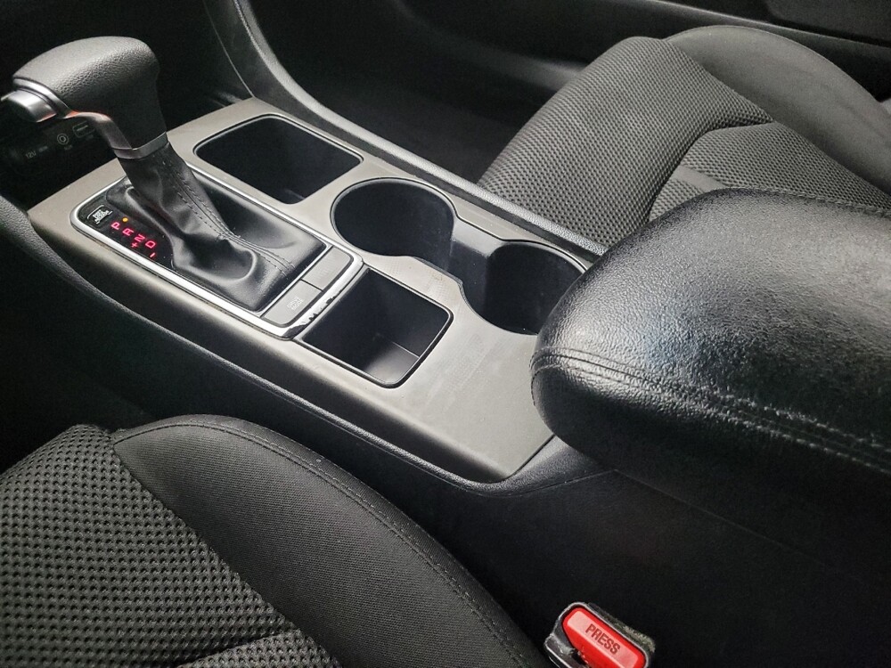 2019 Kia Optima in Memphis, TN 38115 - 18085327 26