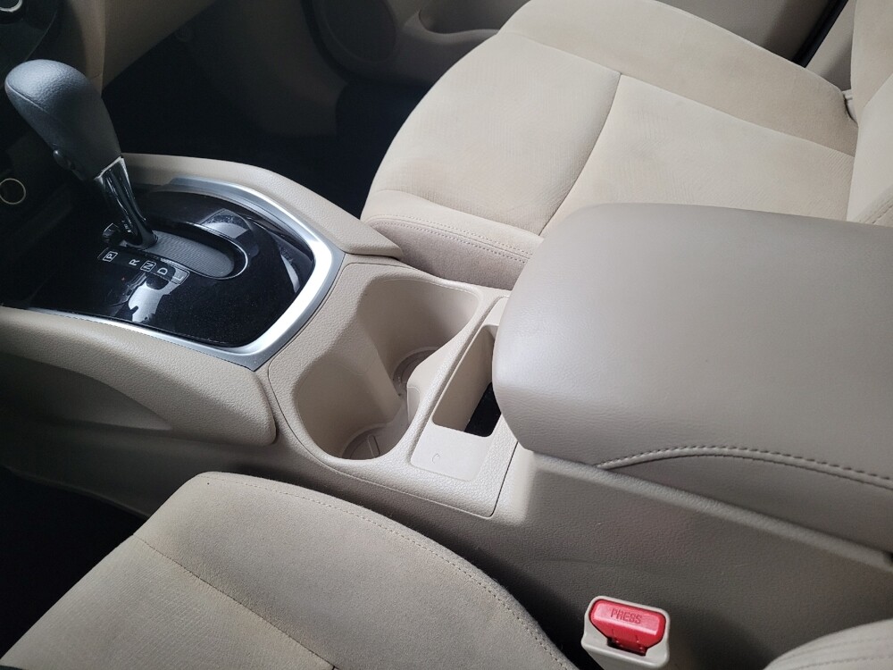 2016 Nissan Rogue in Memphis, TN 38115 - 18085329 26