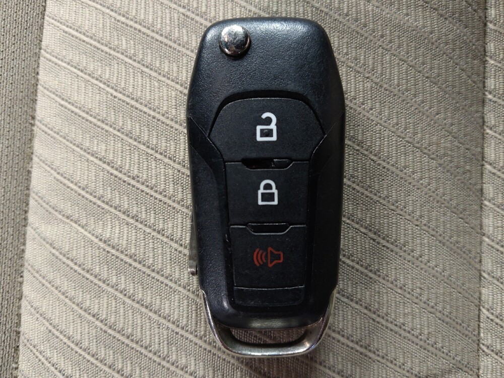 2017 Ford Explorer in Houston, TX 77060 - 18085333 32