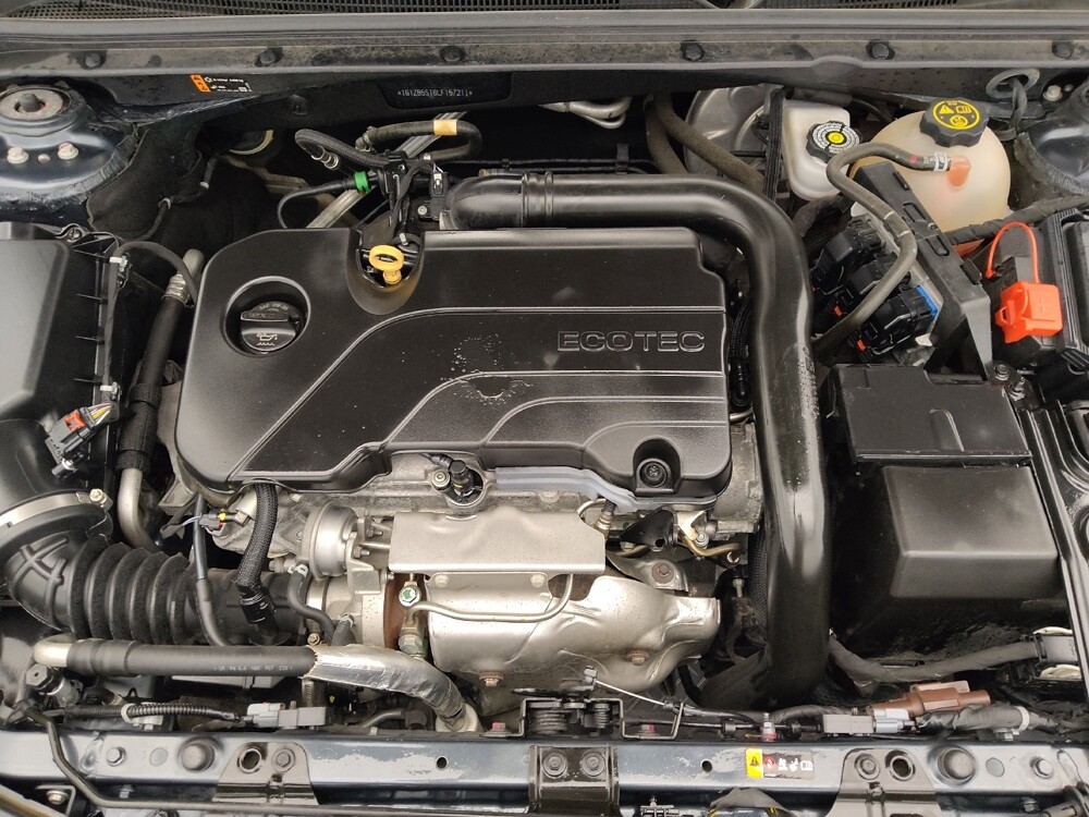 2020 Chevrolet Malibu in Houston, TX 77034 - 18085334 30