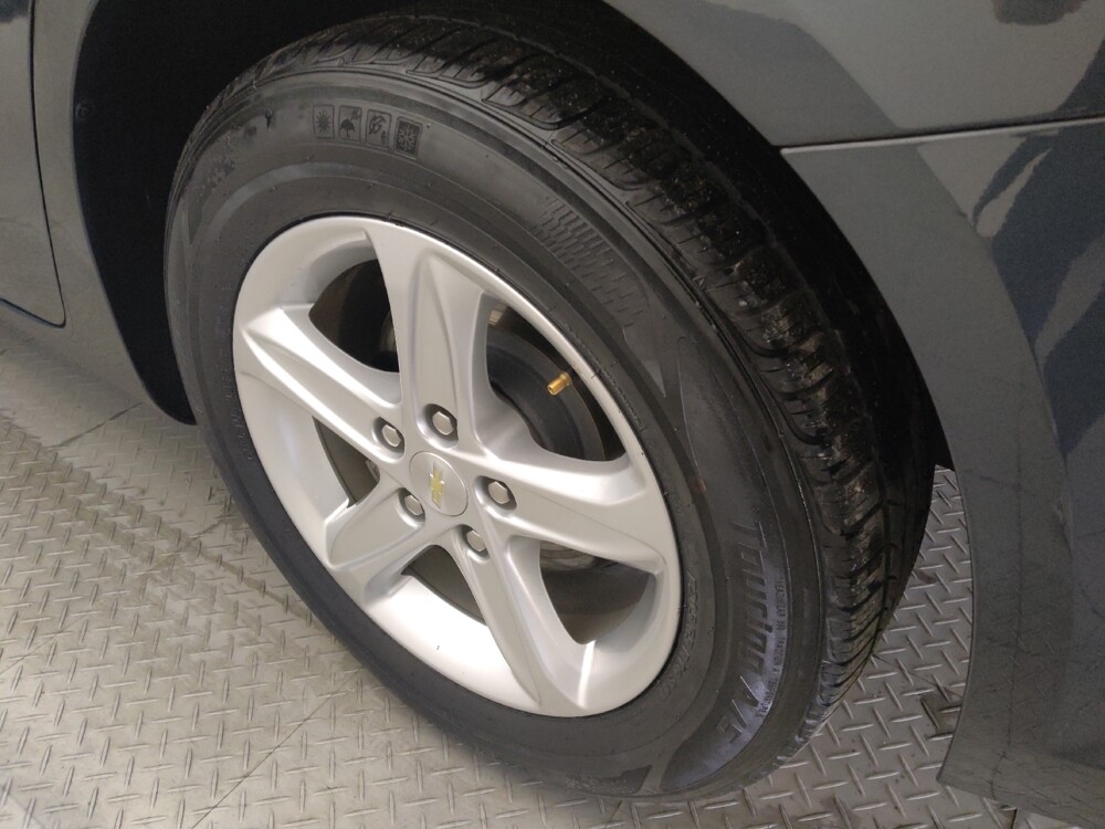 2020 Chevrolet Malibu in Houston, TX 77034 - 18085334 31