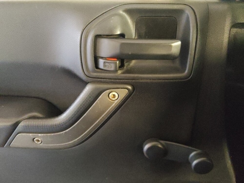 2016 Jeep Wrangler in Houston, TX 77060 - 18085337 27