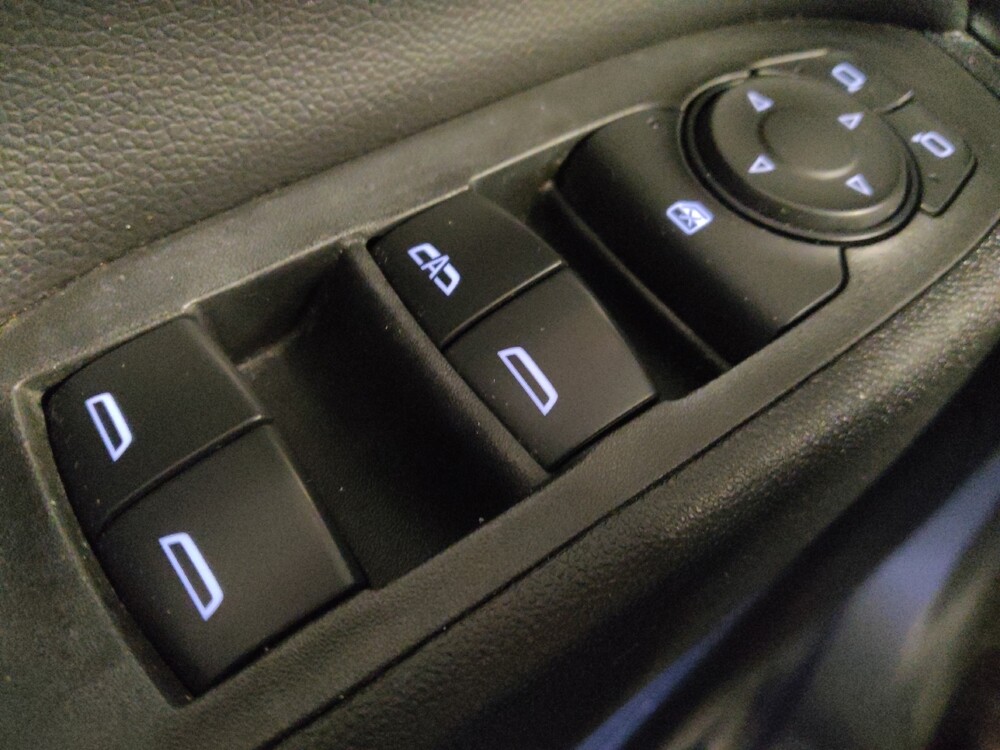 2020 Chevrolet Equinox in San Antonio, TX 78238 - 18085344 27