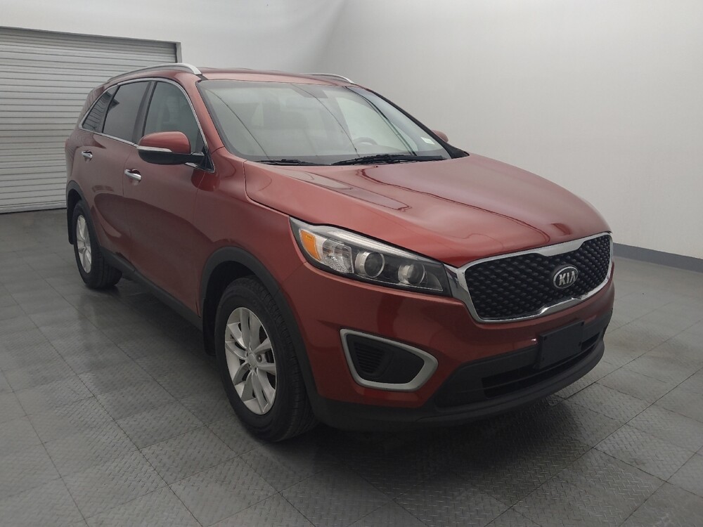 2017 Kia Sorento in Baton Rouge, LA 70816 - 18085345 13
