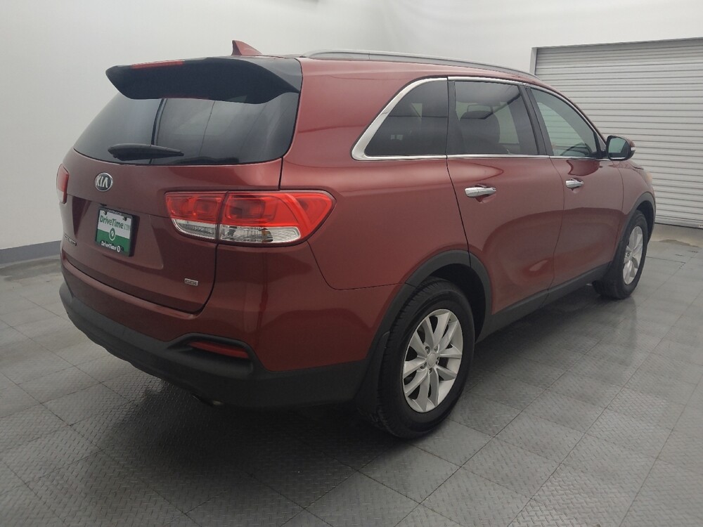 2017 Kia Sorento in Baton Rouge, LA 70816 - 18085345 9