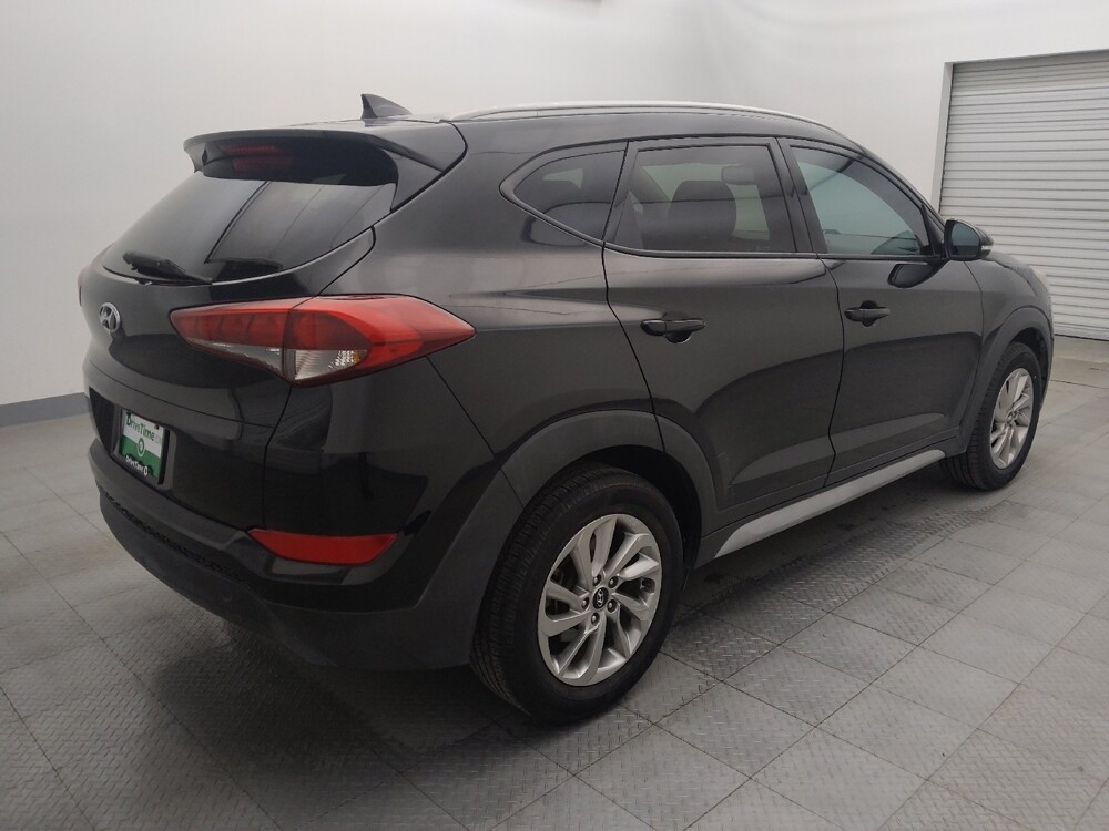 2017 Hyundai Tucson in Houston, TX 77034 - 18085346 9