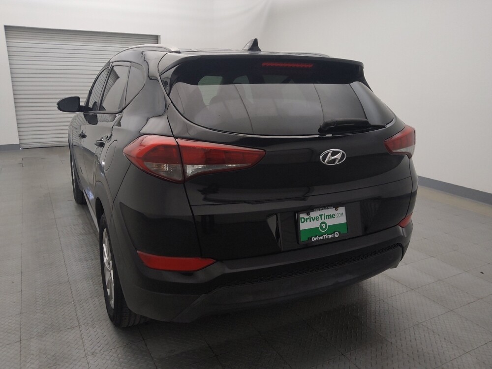 2017 Hyundai Tucson in Houston, TX 77034 - 18085346 6