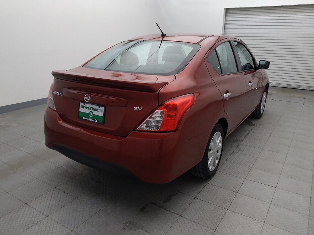 2018 Nissan Versa in Houston, TX 77034 - 18085347 7