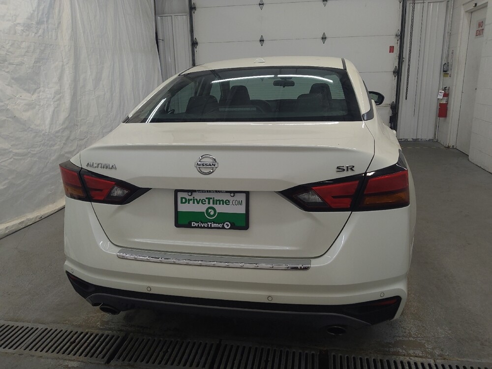 2020 Nissan Altima in Fairfield, OH 45014 - 18085348 7