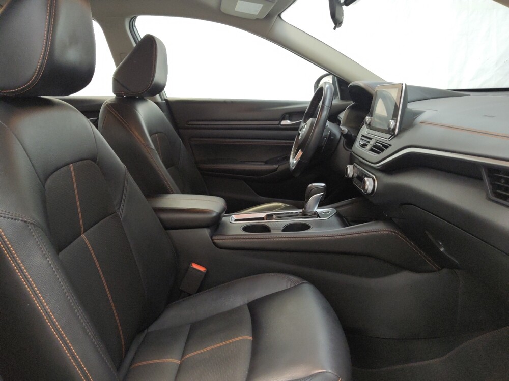 2020 Nissan Altima in Fairfield, OH 45014 - 18085348 21