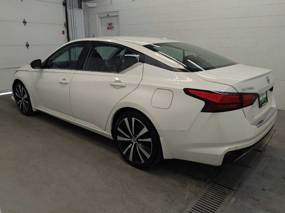 2020 Nissan Altima in Fairfield, OH 45014 - 18085348 3