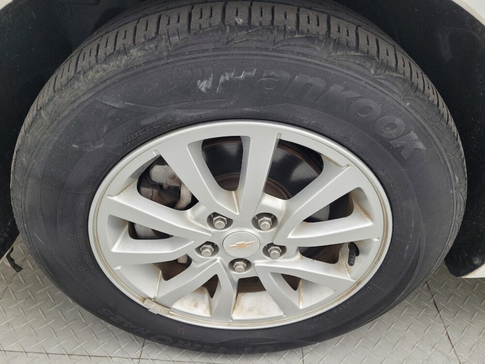 2020 Chevrolet Sonic in Greenville, NC 27834 - 18085349 31