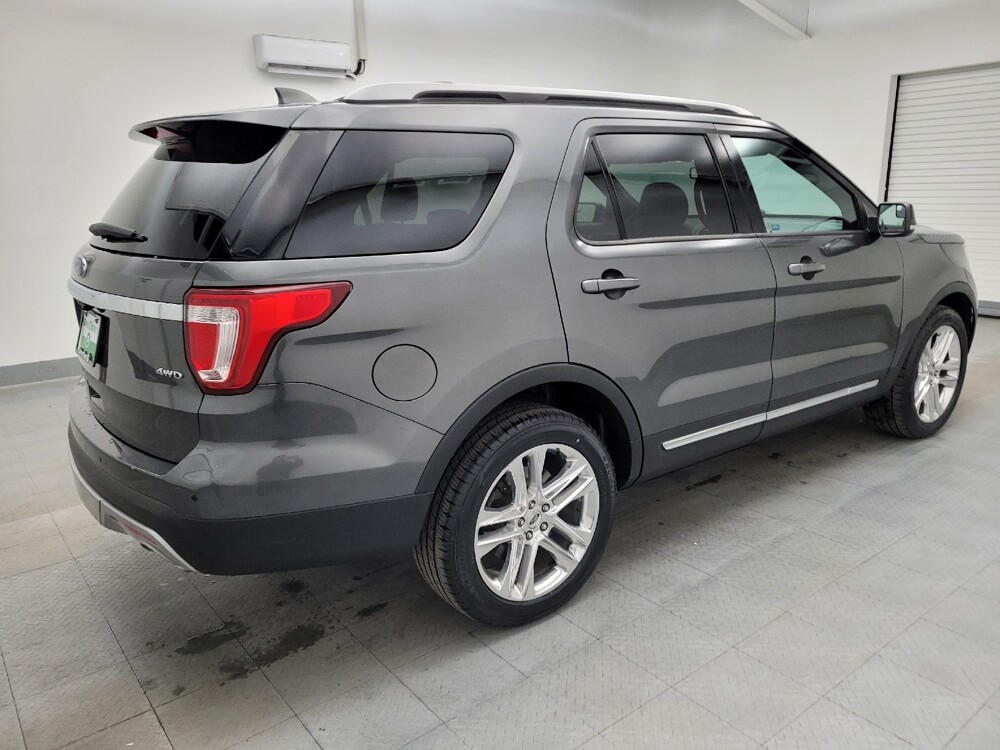 2017 Ford Explorer in Louisville, KY 40258 - 18085352 10