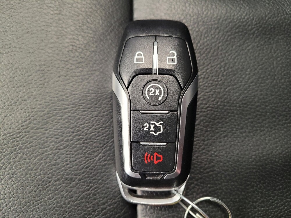 2017 Ford Explorer in Louisville, KY 40258 - 18085352 32