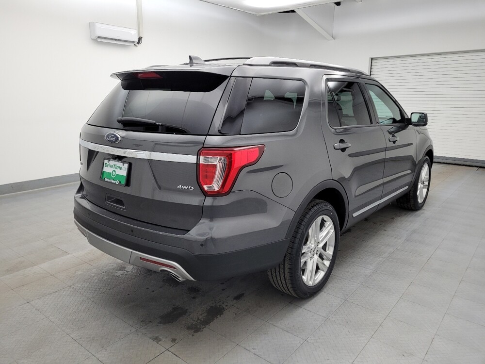 2017 Ford Explorer in Louisville, KY 40258 - 18085352 9