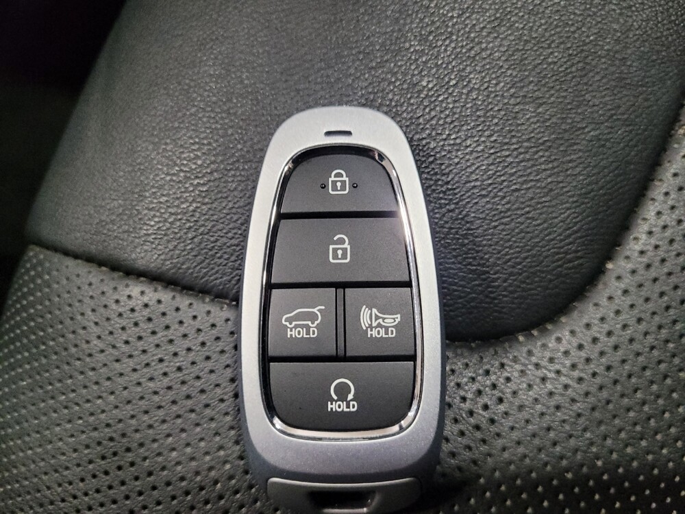 2022 Hyundai Santa Fe in Pittsburgh, PA 15237 - 18085361 32