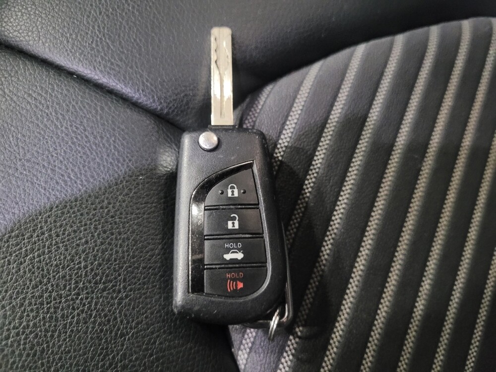 2019 Toyota Camry in Laurel, MD 20724 - 18085364 32