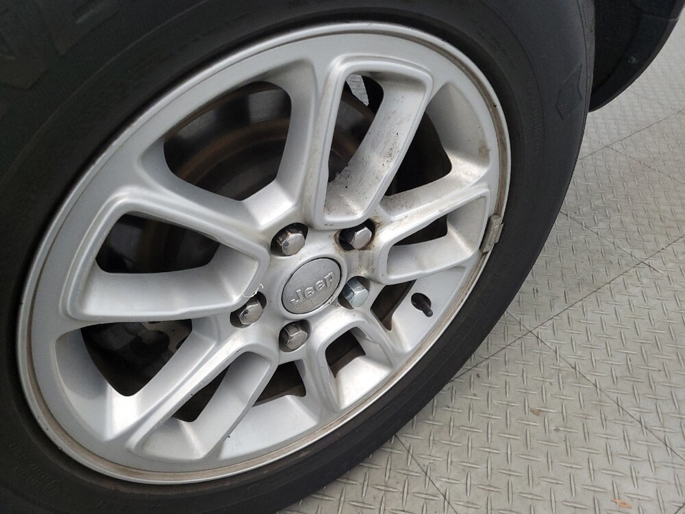 2018 Jeep Grand Cherokee in Plymouth Meeting, PA 19462 - 18085369 31