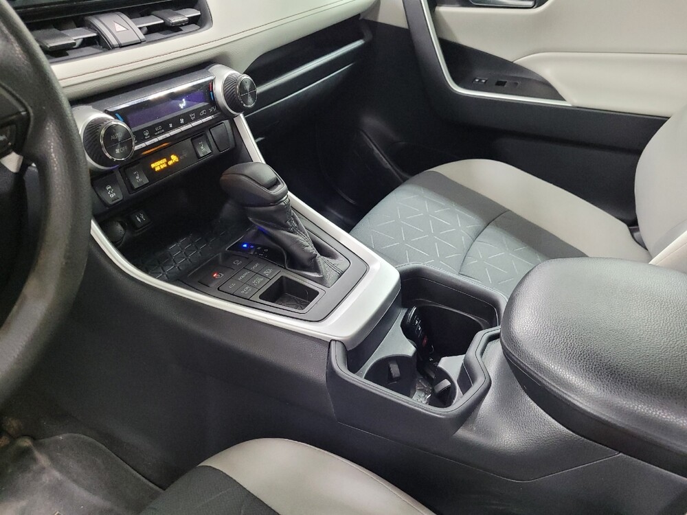 2019 Toyota RAV4 in Pittsburgh, PA 15237 - 18085370 26