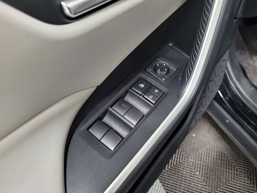 2019 Toyota RAV4 in Pittsburgh, PA 15237 - 18085370 27