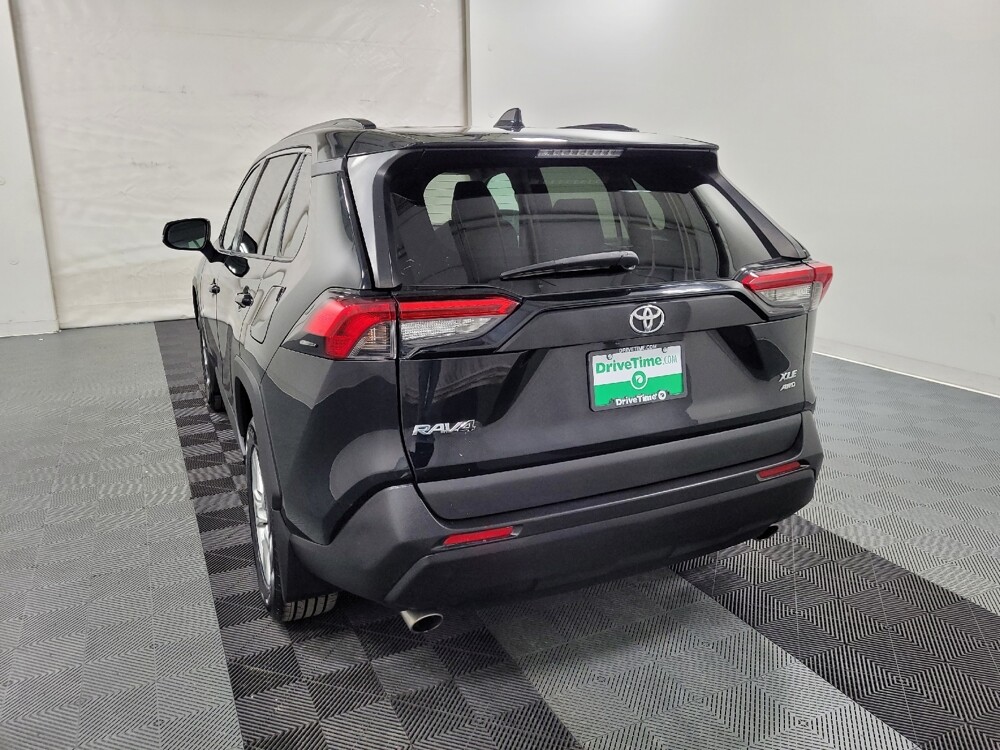 2019 Toyota RAV4 in Pittsburgh, PA 15237 - 18085370 5