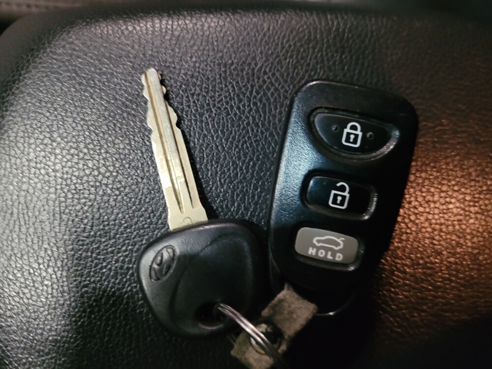 2016 Hyundai Elantra in Owings Mills, MD 21117 - 18085372 32