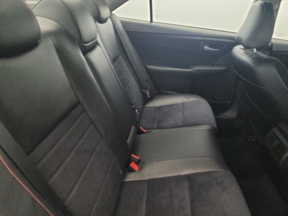 2015 Toyota Camry in Laurel, MD 20724 - 18085376 19