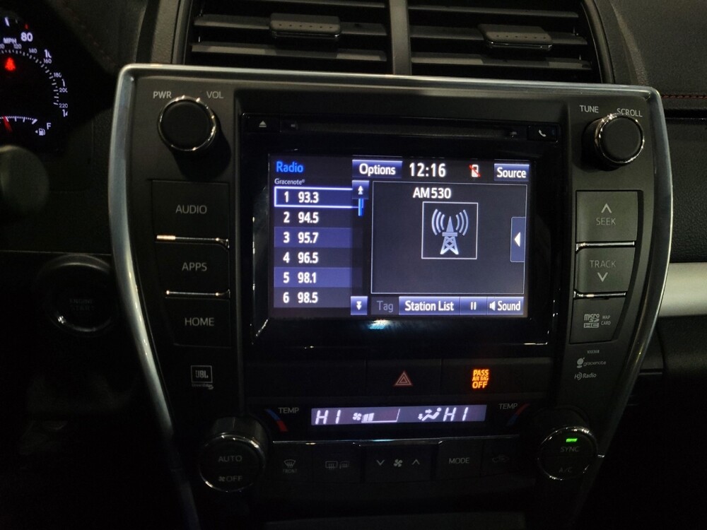 2015 Toyota Camry in Laurel, MD 20724 - 18085376 25