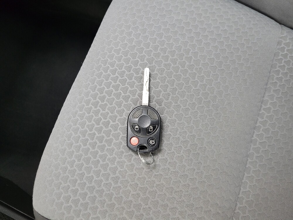 2017 Ford Escape in Pittsburgh, PA 15237 - 18085377 32