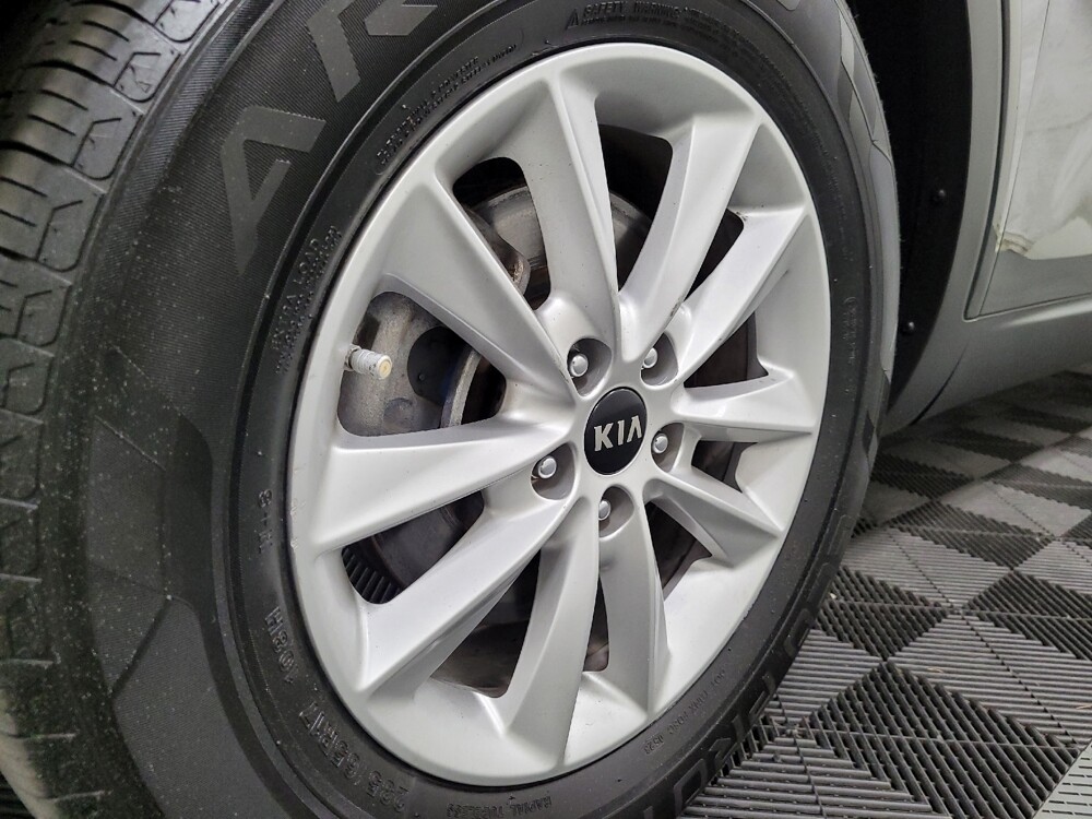 2019 Kia Sorento in Pittsburgh, PA 15237 - 18085380 31