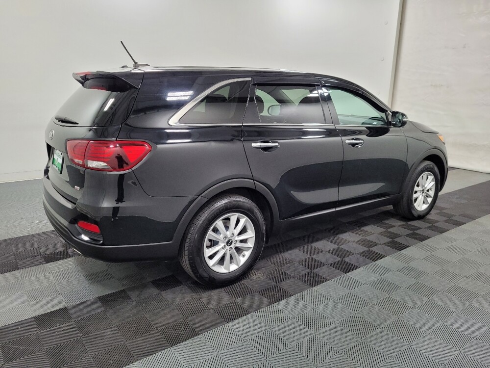 2019 Kia Sorento in Pittsburgh, PA 15237 - 18085380 10