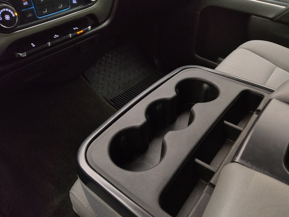 2018 Chevrolet Silverado 1500 in Independence, MO 64055 - 18085385 26