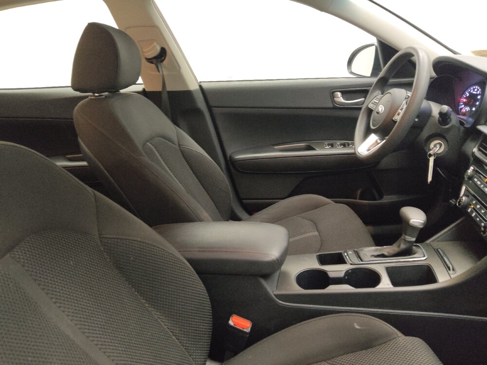 2019 Kia Optima in St. Louis, MO 63125 - 18085388 21