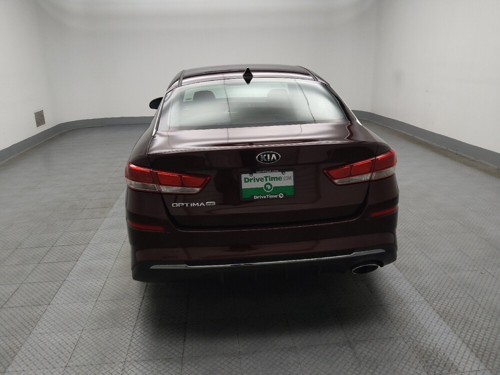 2019 Kia Optima in St. Louis, MO 63125 - 18085388 6