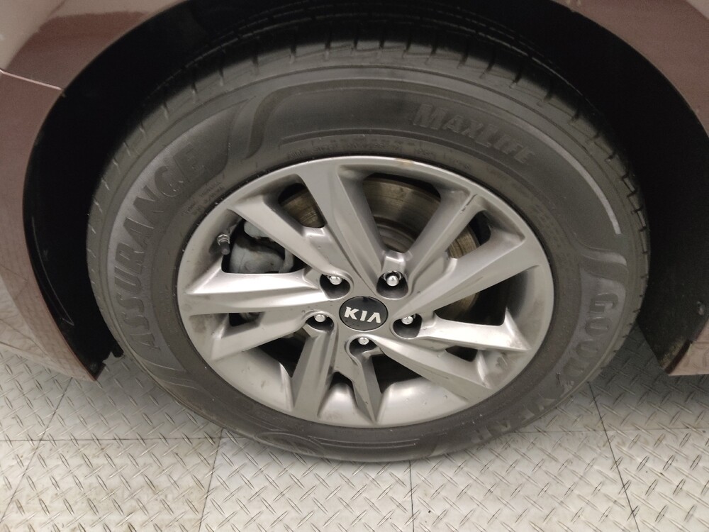 2019 Kia Optima in St. Louis, MO 63125 - 18085388 31