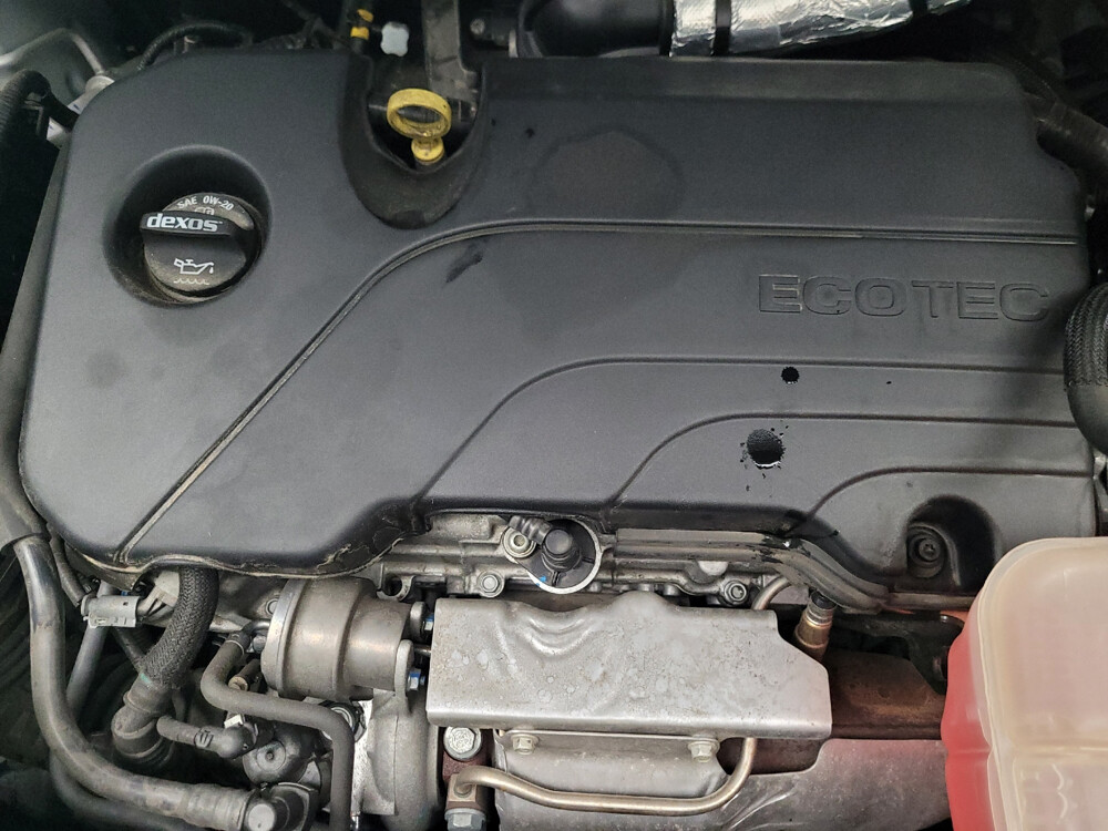 2022 Chevrolet Trax in Peoria, IL 61615 - 18085389 30